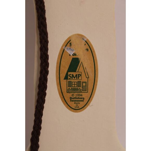 Ceramic A SPOILED ROTTEN BEARDED COLLIE LIVES HERE Bone Shaped Sign - Picture 3 of 3